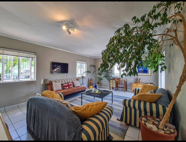 1 BEDROOM PROPERTY TO RENT IN HOUT BAY